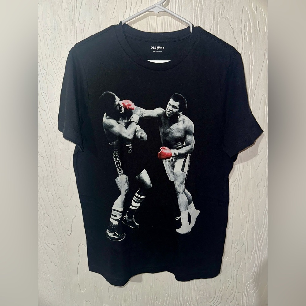Rare Old Navy Mohammad Ali Knocked Out T-Shirt Adult Small